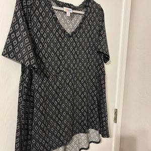 EUC lularoe Jana swing top